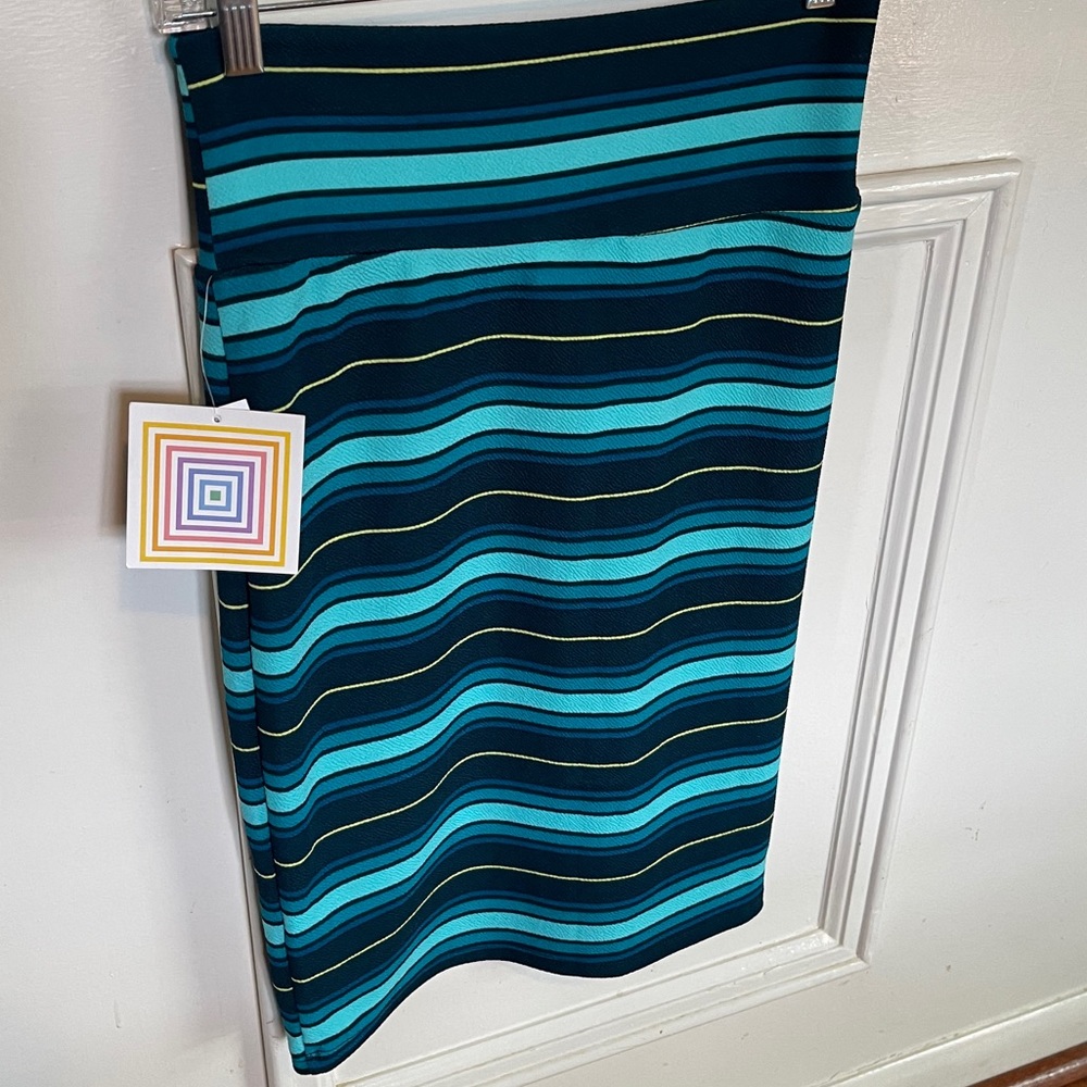 LuLaRoe Cassie Pencil Skirt